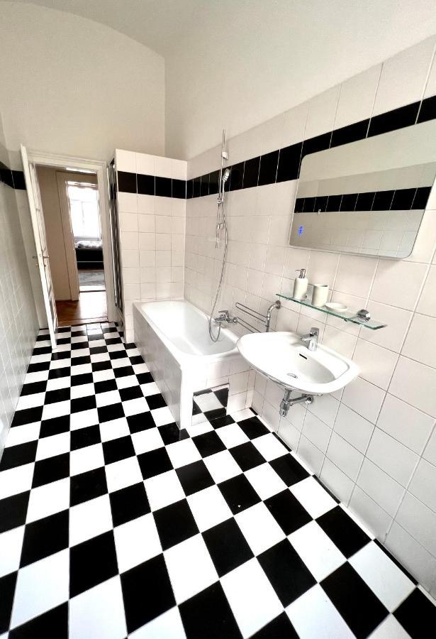 Iconic Suite_@o&r *